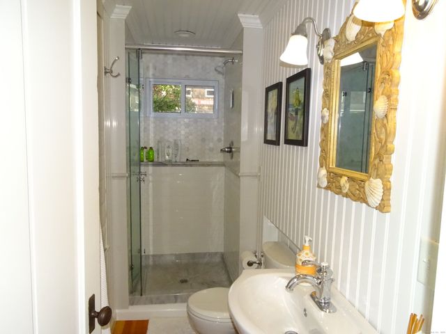 187 Linden Avenue, Branford, CT 06405