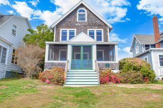 187 Linden Avenue, Branford, CT 06405