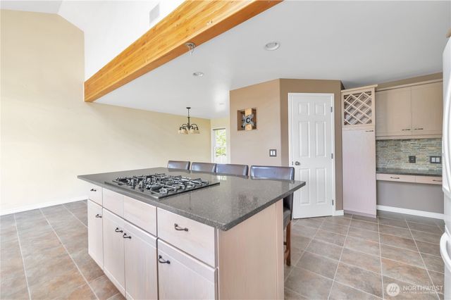 718 C Street, Blaine, WA 98230
