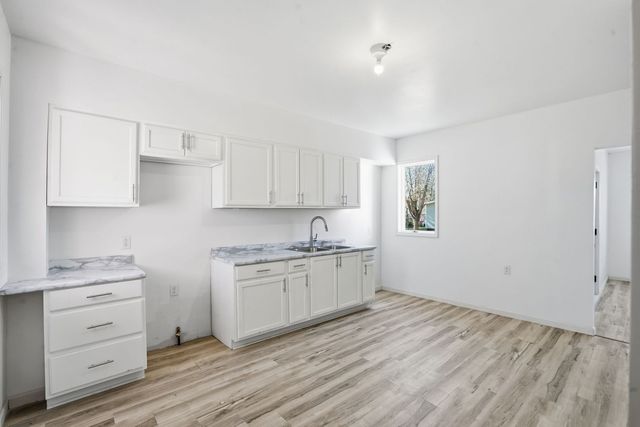 819 5th Street, Rock Island, IL 61201