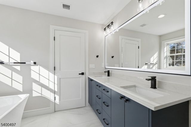 21 Belmont Ave B, Madison Boro, NJ 07940