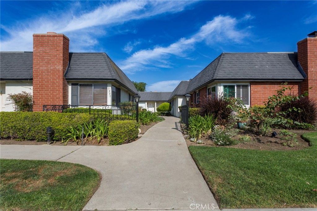 1331 Unit B Victoria Drive, Fullerton, CA 92831