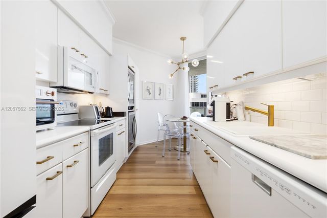 16445 Collins Ave OS25, Sunny Isles Beach, FL 33160