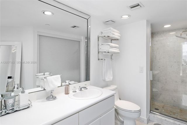 16445 Collins Ave OS25, Sunny Isles Beach, FL 33160