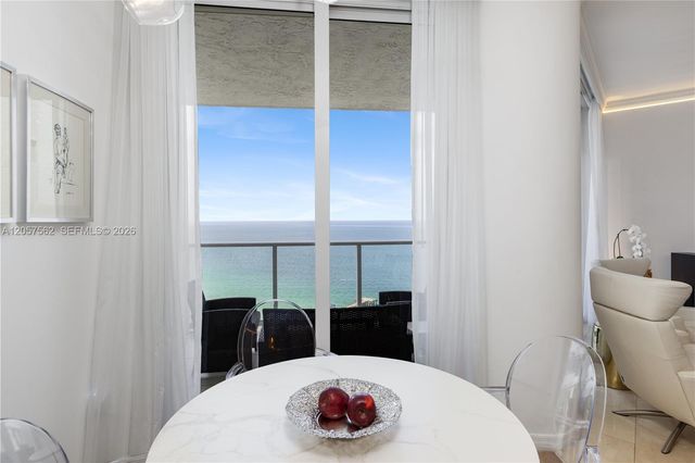 16445 Collins Ave OS25, Sunny Isles Beach, FL 33160