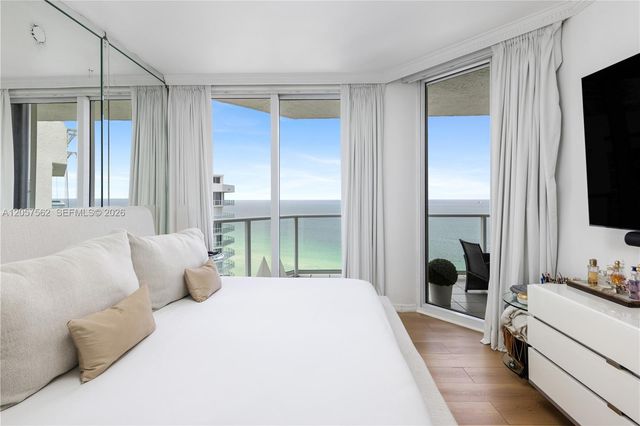 16445 Collins Ave OS25, Sunny Isles Beach, FL 33160