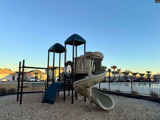 734 Gatestone Lane, Hopkins, SC 29061