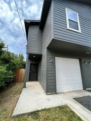 7205 Carver Road A, Houston, TX 77088