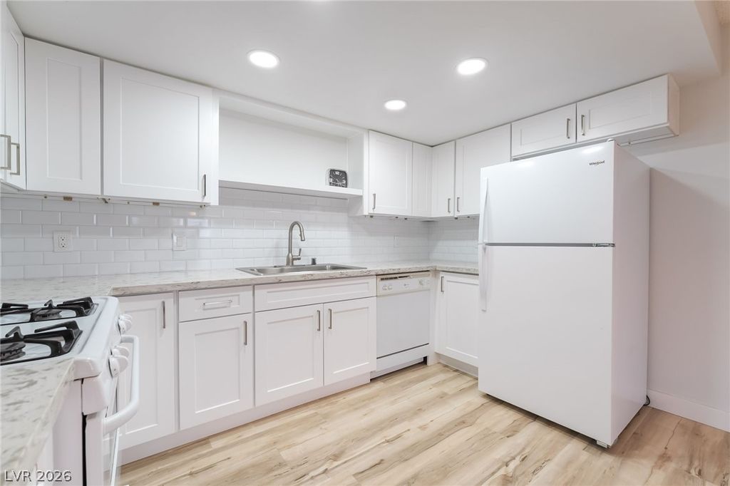 6633 West Tropicana Avenue 101, Las Vegas, NV 89103 — photo 5