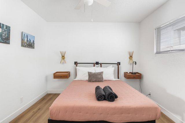 394 W Bon Air Drive, Palm Springs, CA 92262