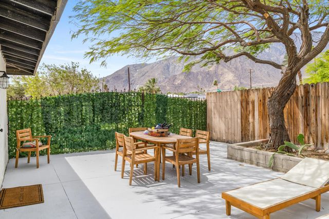 394 W Bon Air Drive, Palm Springs, CA 92262