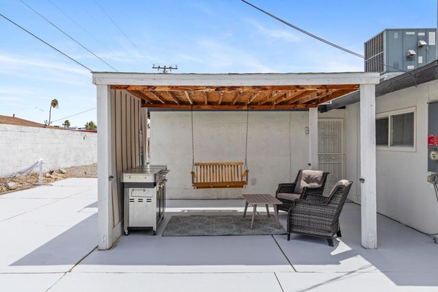 394 W Bon Air Drive, Palm Springs, CA 92262