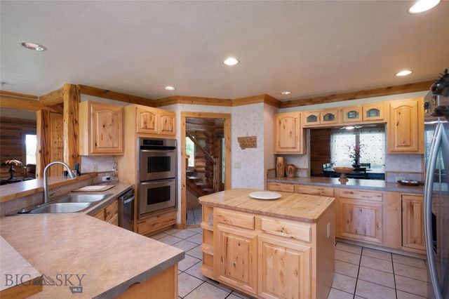 445 Ghost Canyon Court, Belgrade, MT 59714