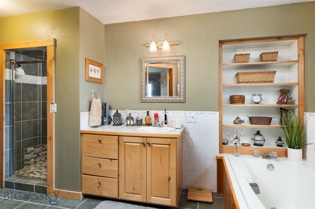 445 Ghost Canyon Court, Belgrade, MT 59714