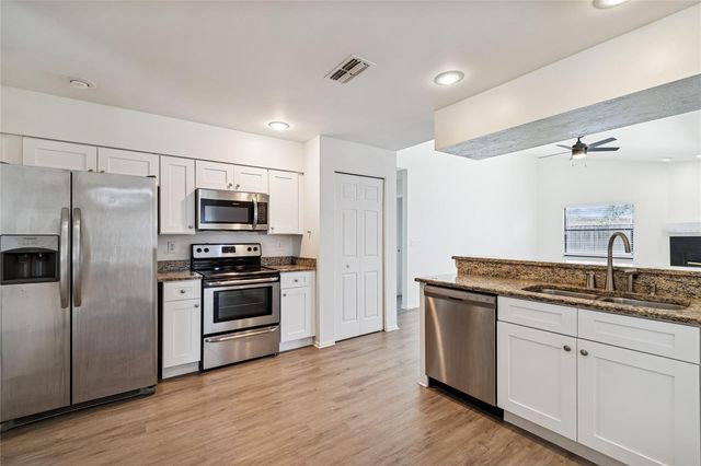 11903 STEPPINGSTONE BOULEVARD, Tampa, FL 33635