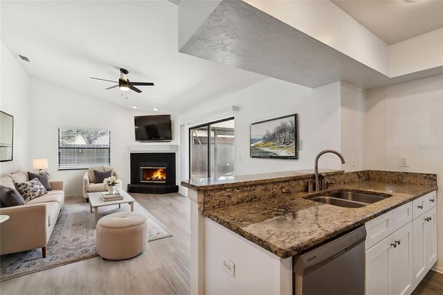 11903 STEPPINGSTONE BOULEVARD, Tampa, FL 33635