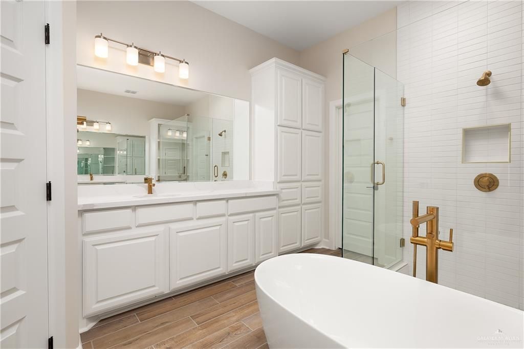 Image 10 of property listing at 14820 Aqualina Way, Mcallen, TX 78504