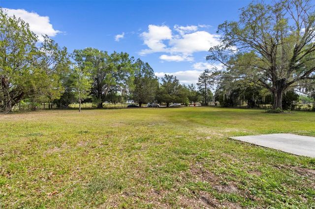 8220 E DERBY OAKS DRIVE, Floral City, FL 34436