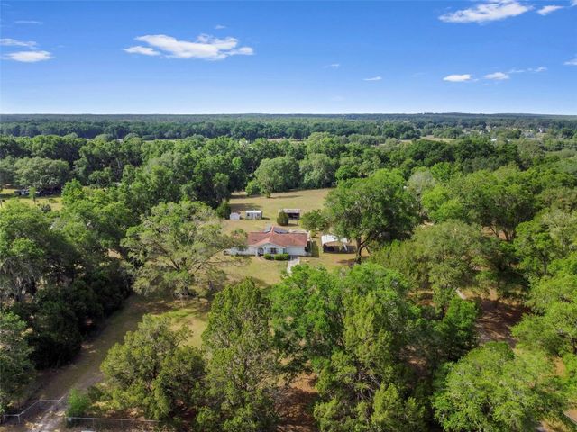 8220 E DERBY OAKS DRIVE, Floral City, FL 34436