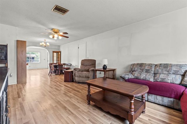 8220 E DERBY OAKS DRIVE, Floral City, FL 34436