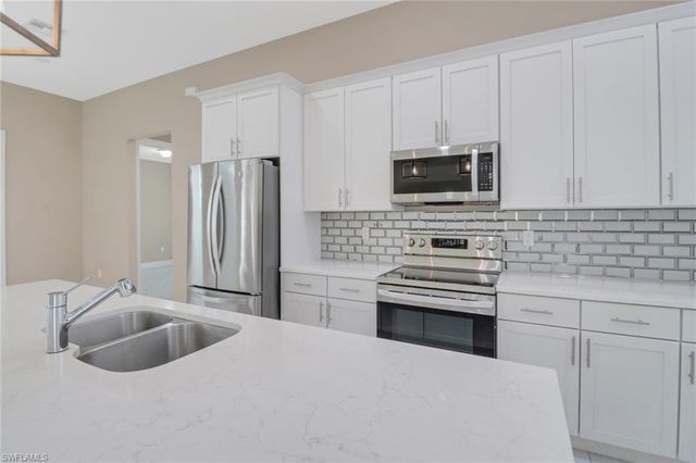 2793 72nd AVE NE, Naples, FL 34120