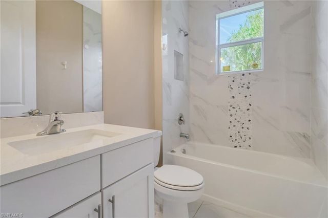 2793 72nd AVE NE, Naples, FL 34120