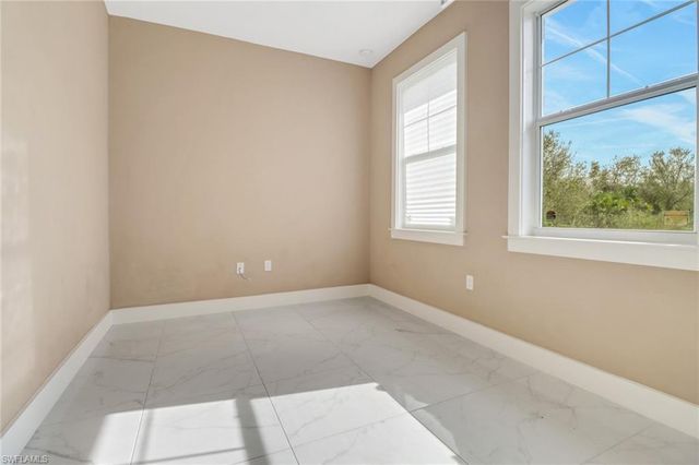 2793 72nd AVE NE, Naples, FL 34120