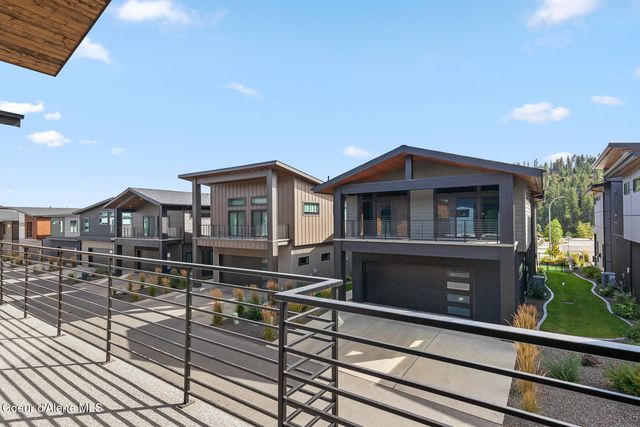3157 N Veneer RD, Coeur D'alene, ID 83814