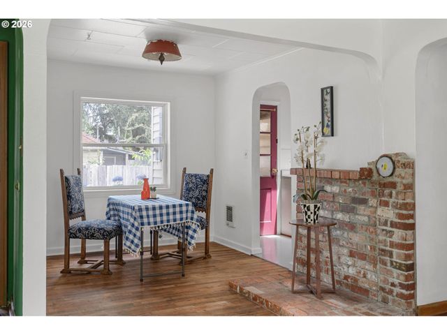 1823 FILBERT St, Forest Grove, OR 97116