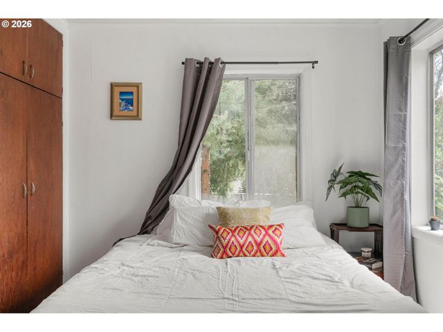 1823 FILBERT St, Forest Grove, OR 97116