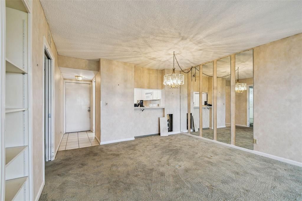 Image 16 of property listing at 2621 COVE CAY DRIVE 703, Clearwater, FL 33760