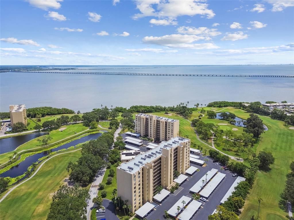 Image 2 of property listing at 2621 COVE CAY DRIVE 703, Clearwater, FL 33760