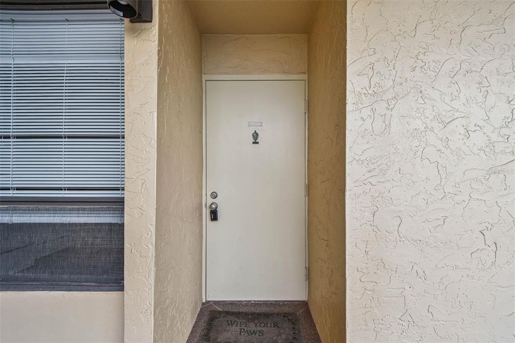 Image 4 of property listing at 2621 COVE CAY DRIVE 703, Clearwater, FL 33760