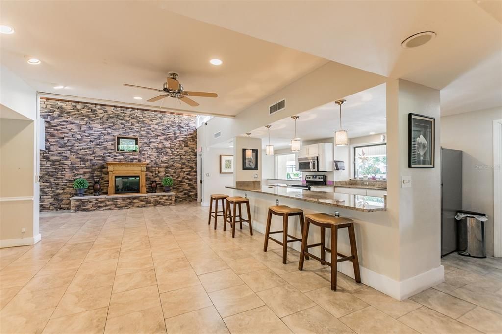 Image 77 of property listing at 2621 COVE CAY DRIVE 703, Clearwater, FL 33760