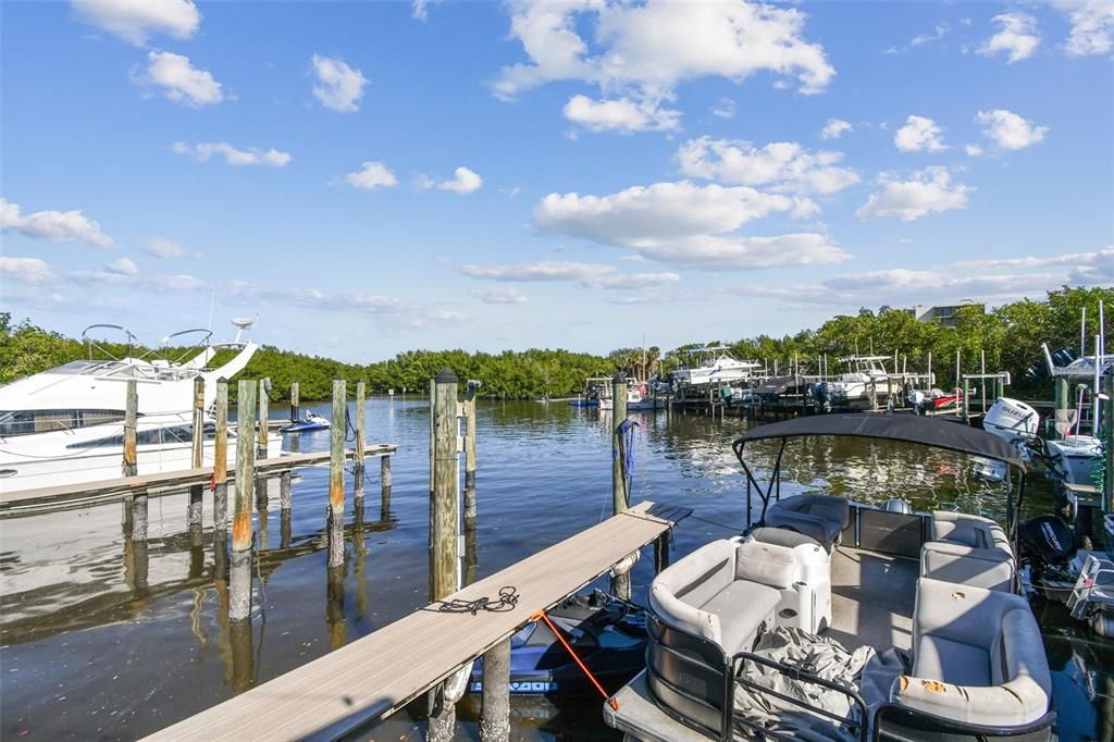 Image 87 of property listing at 2621 COVE CAY DRIVE 703, Clearwater, FL 33760