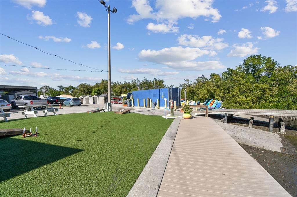 Image 91 of property listing at 2621 COVE CAY DRIVE 703, Clearwater, FL 33760