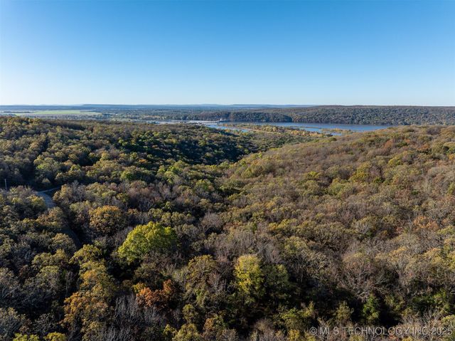 6 S 128th Street, Gore, OK 74435