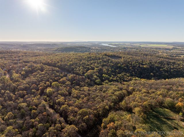 6 S 128th Street, Gore, OK 74435