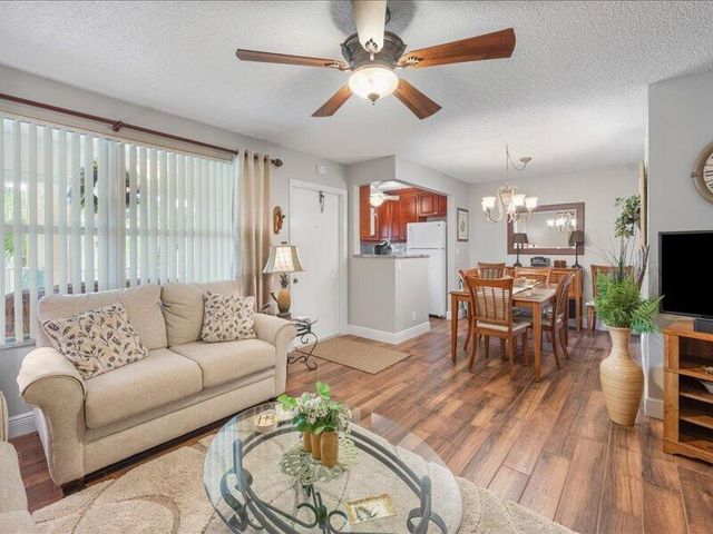 600 Snug Harbor Drive A16, Boynton Beach, FL 33435