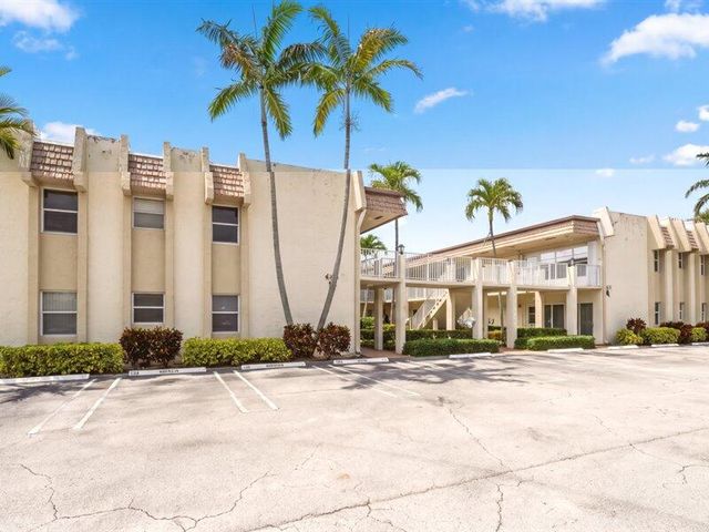 600 Snug Harbor Drive A16, Boynton Beach, FL 33435
