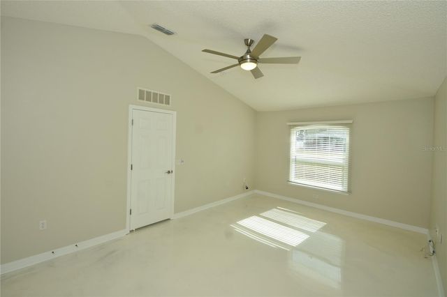 31 SLUMBER PATH, Palm Coast, FL 32164