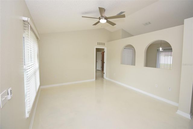 31 SLUMBER PATH, Palm Coast, FL 32164