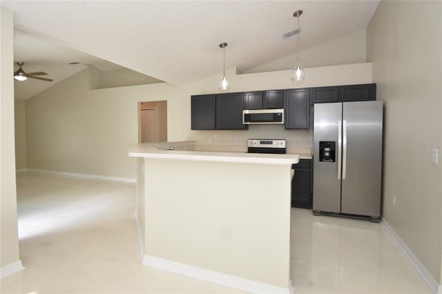 31 SLUMBER PATH, Palm Coast, FL 32164