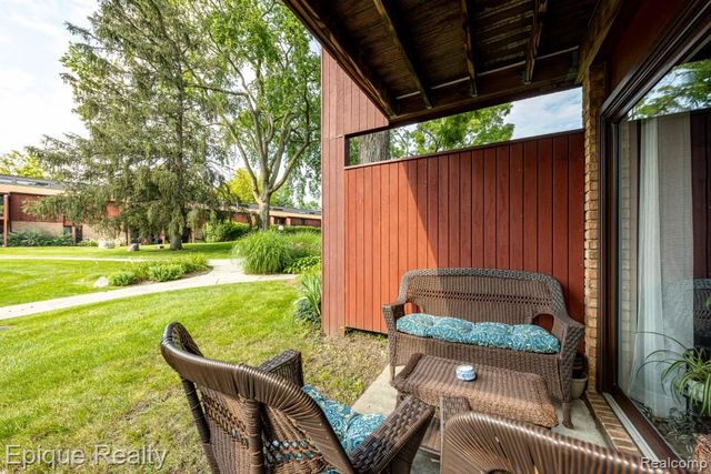 1803 Independence Boulevard, Ann Arbor, MI 48104
