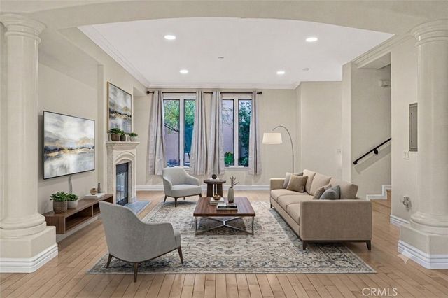 66 N Allen Avenue 3, Pasadena, CA 91106