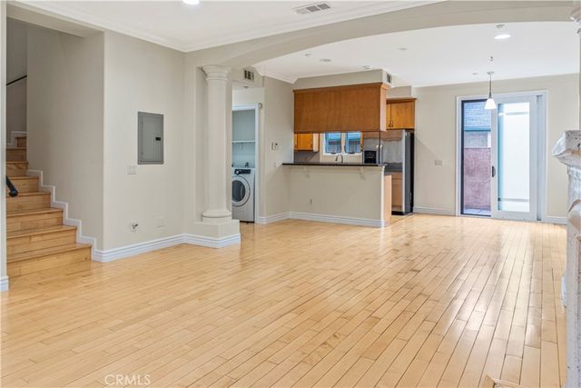 66 N Allen Avenue 3, Pasadena, CA 91106
