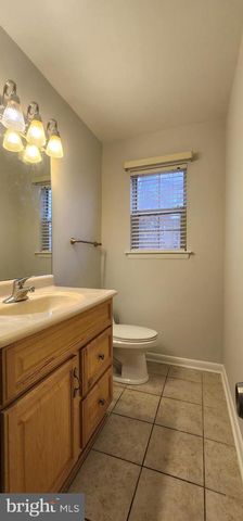 13217 NOTTINGDALE DR, Woodbridge, VA 22193