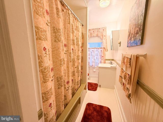 43 N PEARL ST, Wernersville, PA 19565