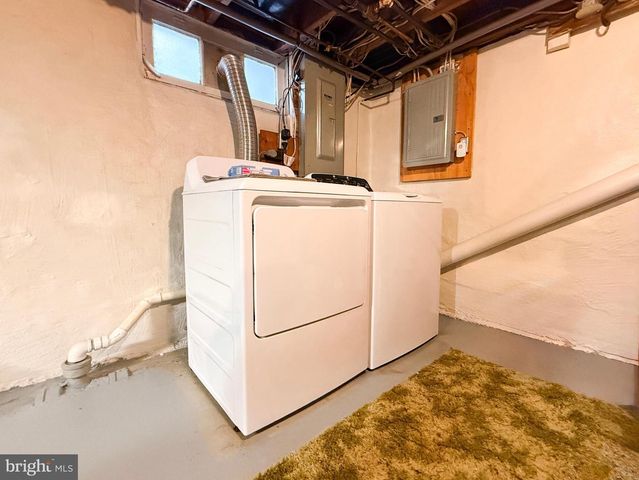 43 N PEARL ST, Wernersville, PA 19565