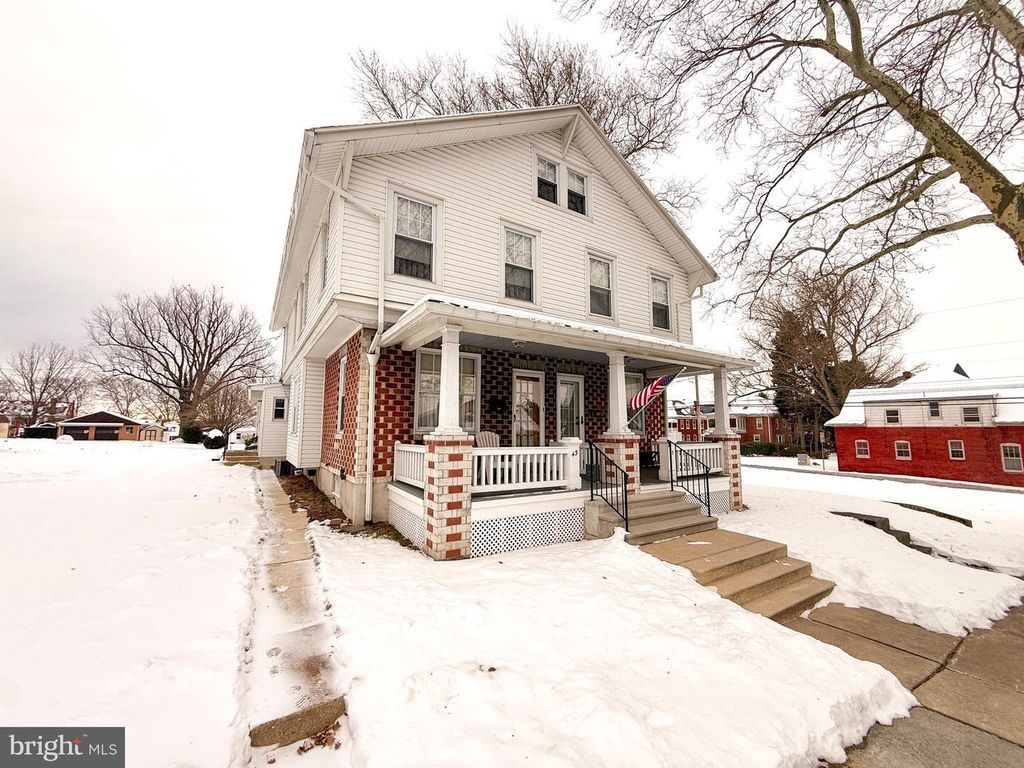 43 N PEARL ST, Wernersville, PA 19565
